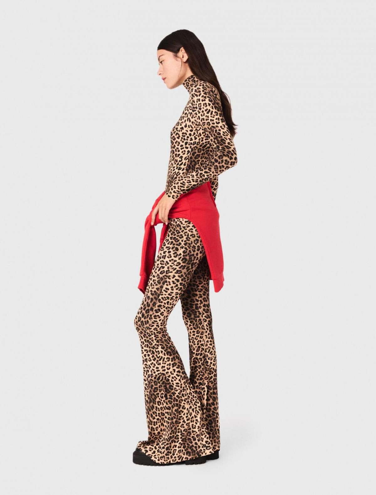 마쥬 트렌디 레오파드 부츠컷 레깅스 3661601979187 LEOPARD PRINT - 상세 이미지 3