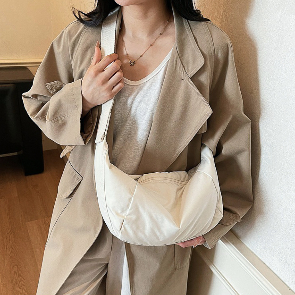 크로와상백 카벼운 나일론 가방 크로스백 데일리 여행용 숄더 반달 - 상세 이미지 4