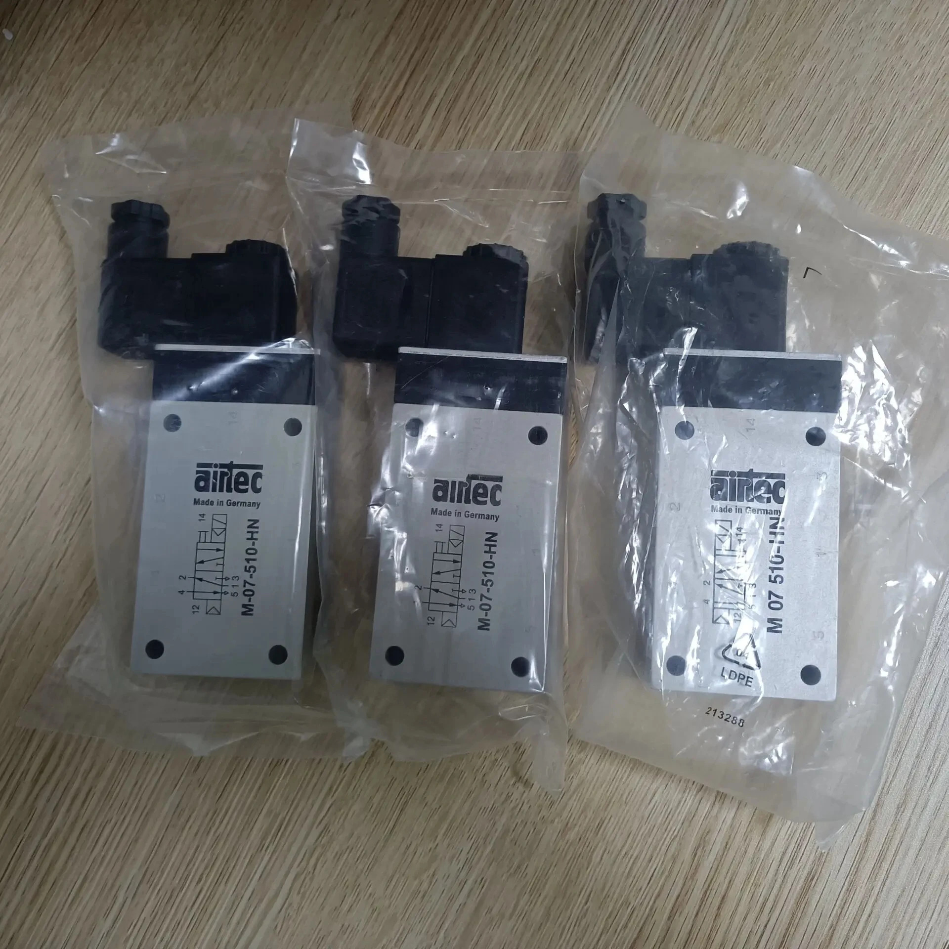 Airtec M-07-510-HN 5/2방향 솔레노이드 밸브