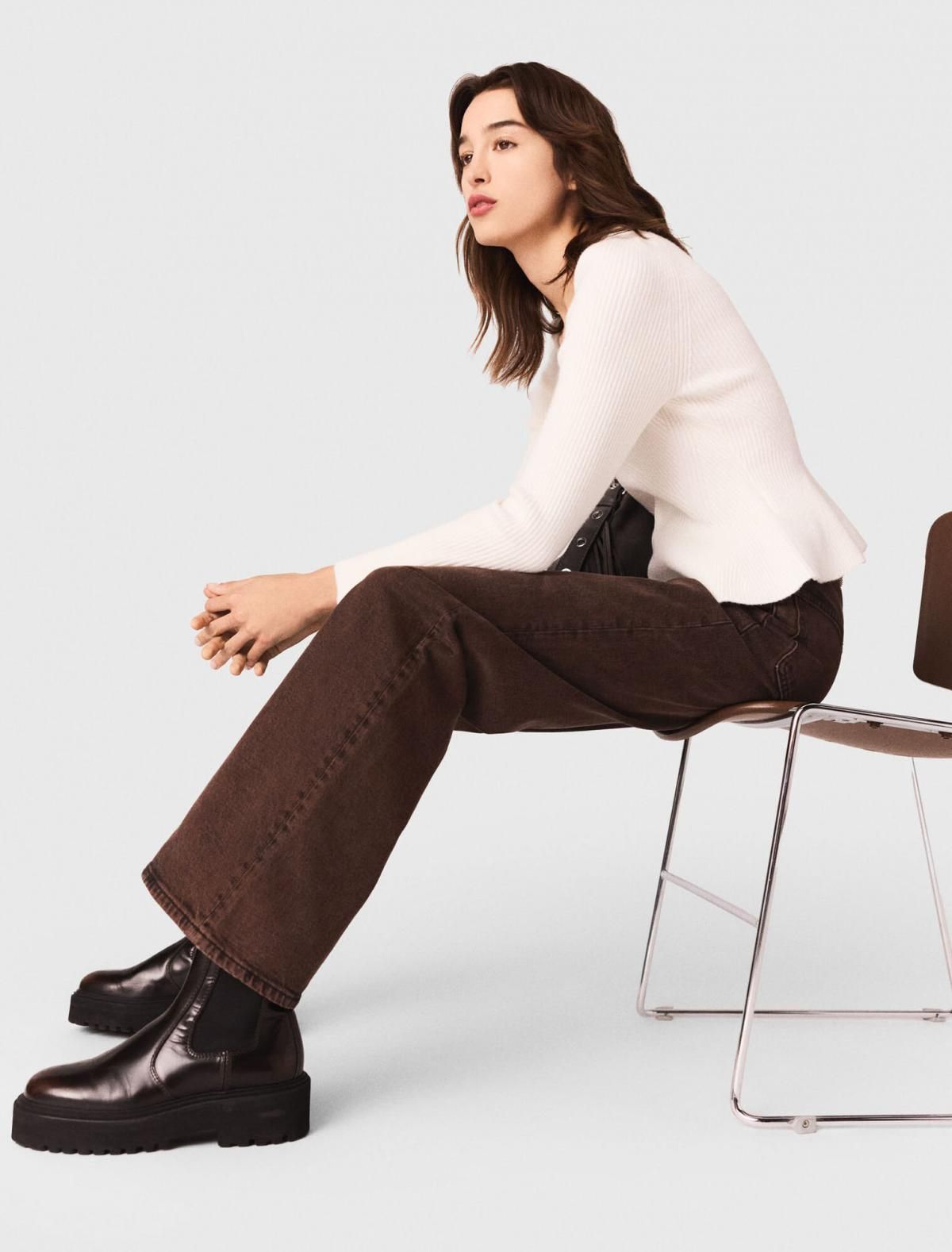 마쥬 트렌디 부츠컷 데님 진 체인장식 미드웨이스트 브라운 3661601969096 BRAUN - 상세 이미지 5