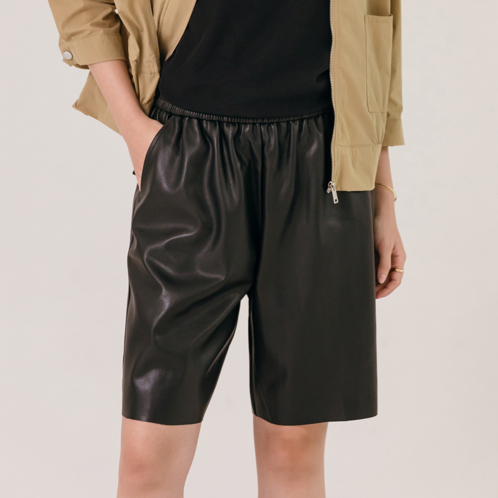 베이직 밴딩 레더 하프팬츠 - 상품 이미지