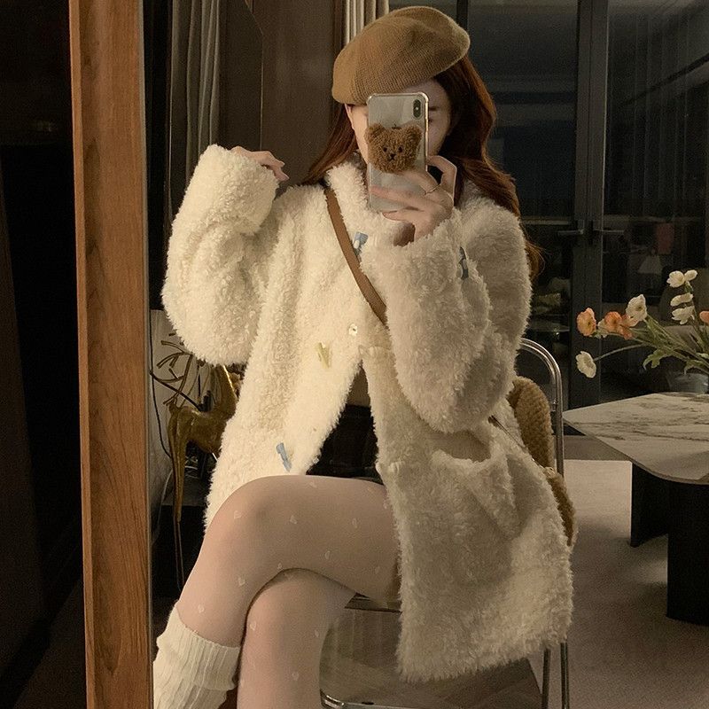 여성 빅사이즈 루즈핏 뽀글이 덤블 양털 후드 자켓 두툼한 컬러 떡볶이 단추 아우터 겨울 코트 - 상세 이미지 2