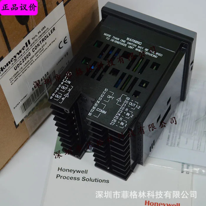 실제 DC2500-CE-1A00-200-00000-E0-0 하니웰 컨트롤러