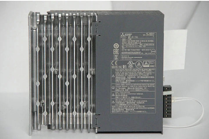 서보 분리 드라이버 MR-JE-70A 10A 20A 40A 70A 100A 200A 300A B