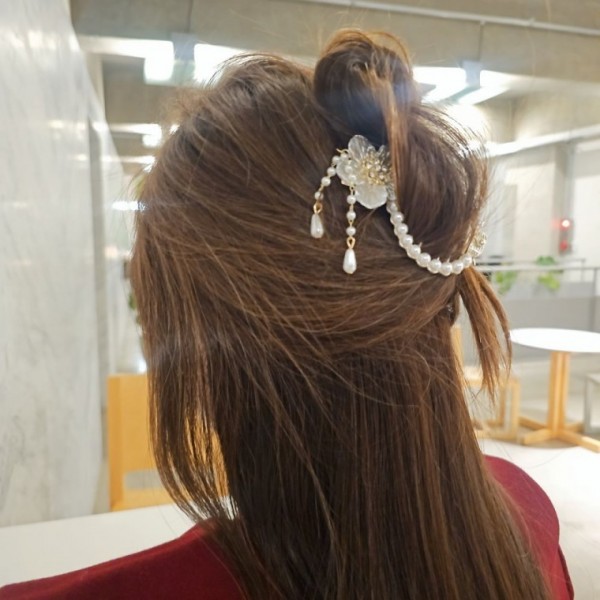 공주 머리핀 헤어장식 진주 헤어핀 큐빅 플라워 테슬 긴머리 올림머리 2종 - 상세 이미지 2