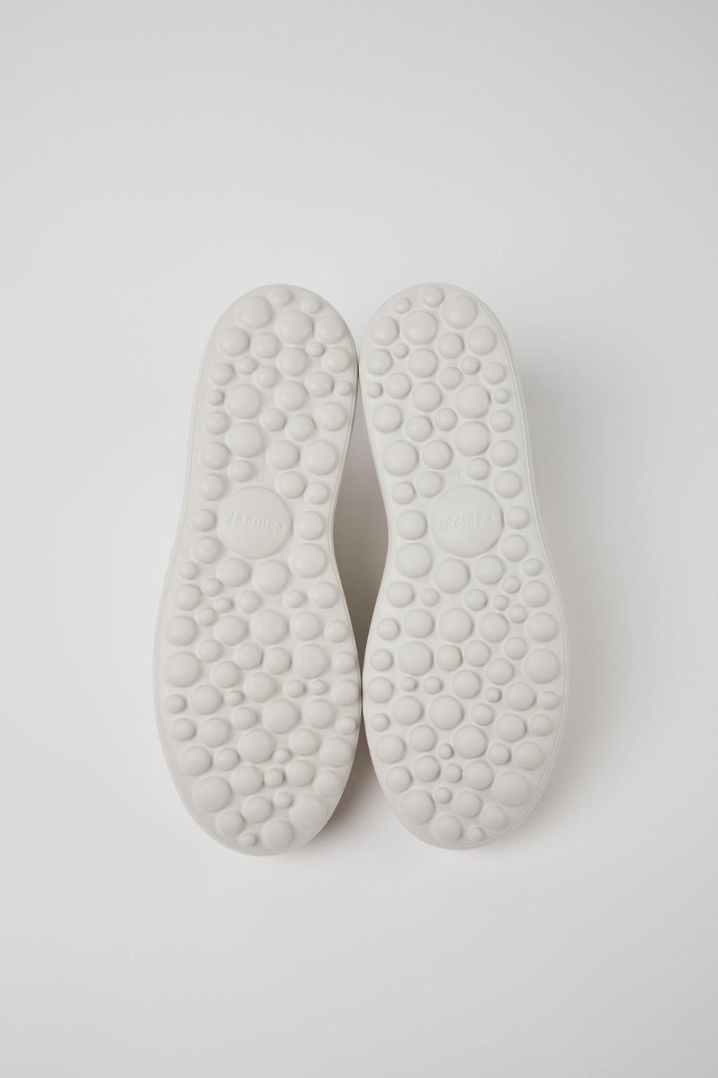 캠퍼 베이직 화이트 레더 테크니컬 여성 로우탑 스니커즈 Pelotas XLite K201392-001 WHITE - 상세 이미지 5