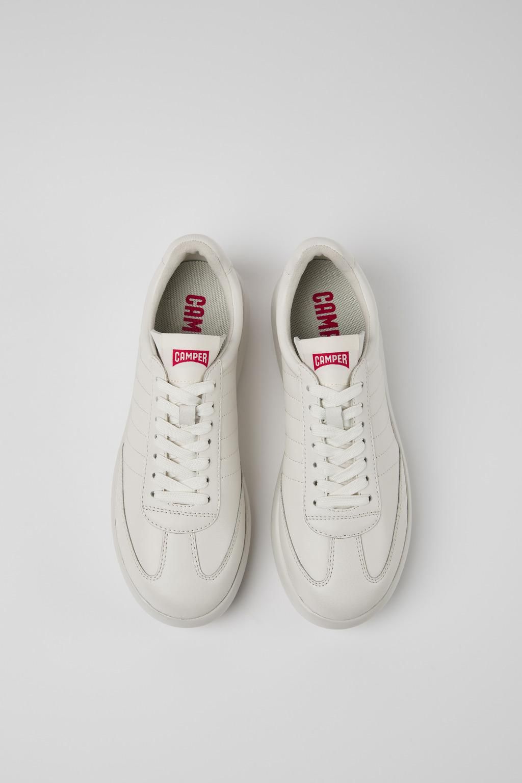캠퍼 베이직 화이트 레더 테크니컬 여성 로우탑 스니커즈 Pelotas XLite K201392-001 WHITE - 상세 이미지 4