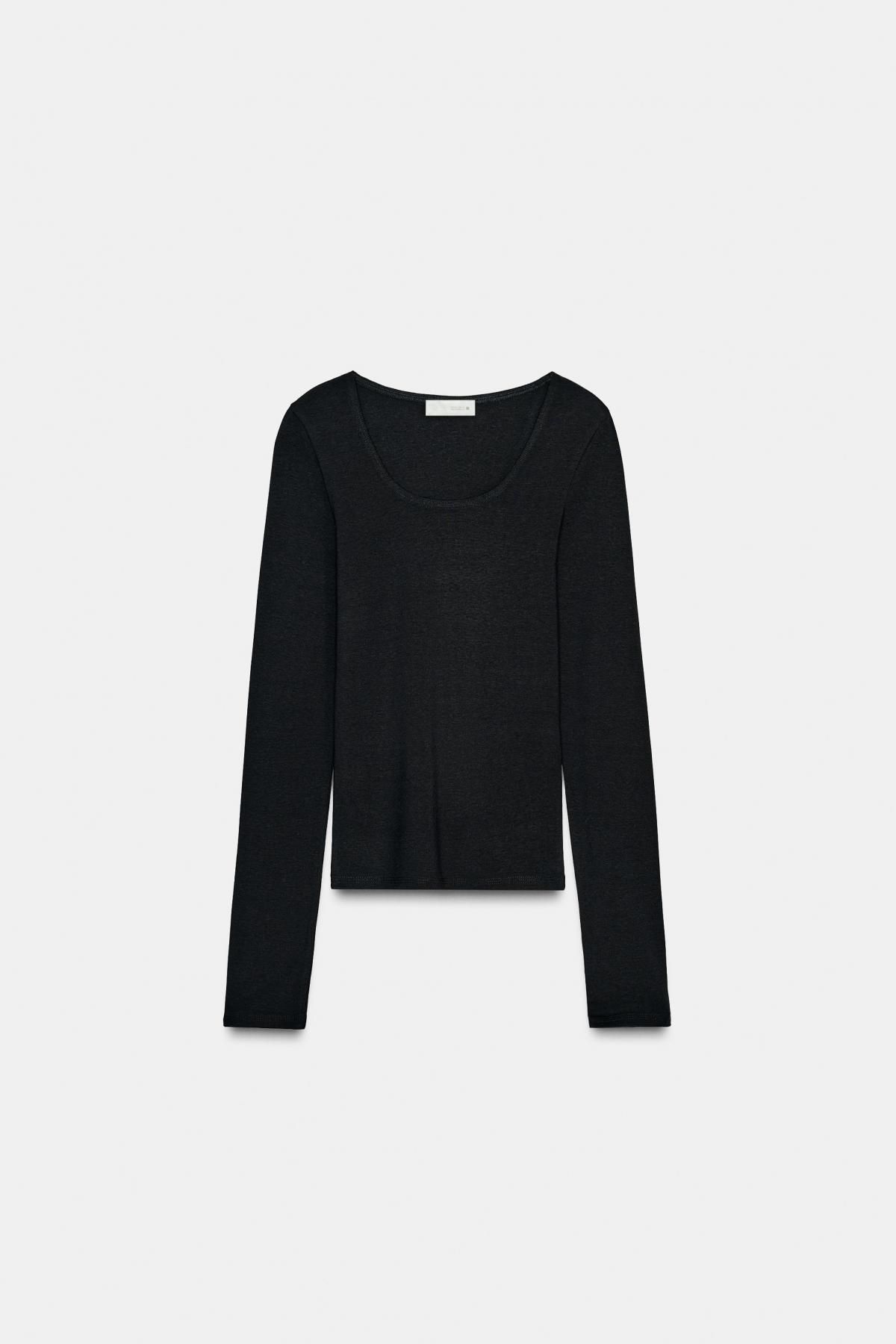 자라 슬림핏 베이직 라운드넥 긴팔 티셔츠 블랙 3641/750 BLACK - 메인 이미지