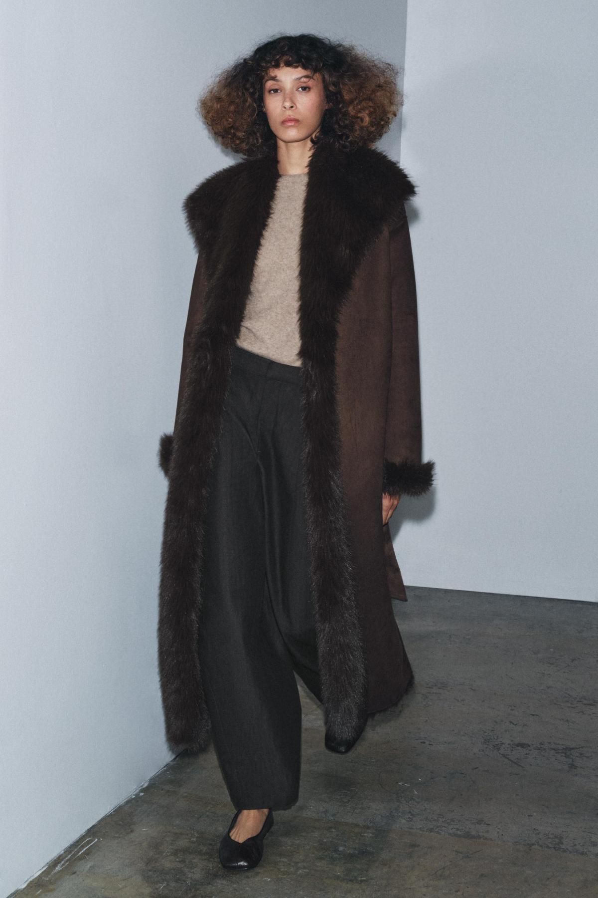 자라 벨티드 롱 퍼 코트 3581/240 BROWN - 상세 이미지 4