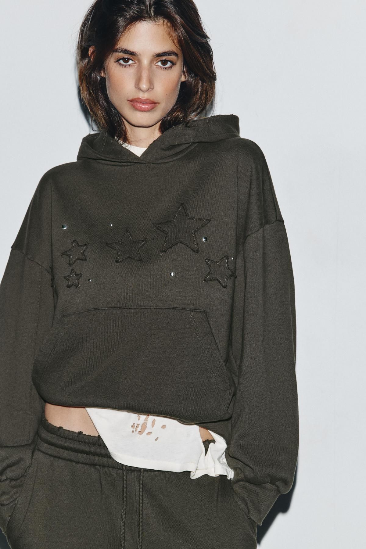 자라 스타 스터드 워싱 후드 스웨트셔츠 4174/032 DARK BROWN - 상세 이미지 3