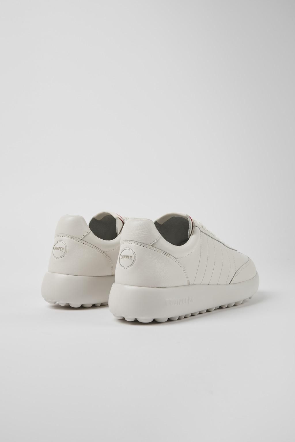 캠퍼 베이직 화이트 레더 테크니컬 여성 로우탑 스니커즈 Pelotas XLite K201392-001 WHITE - 상세 이미지 3