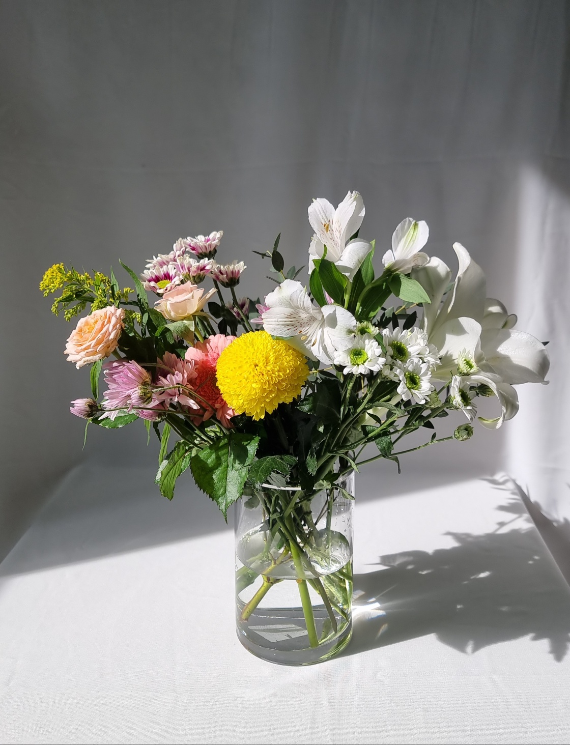 생화 정기 구독 중형 꽃다발 택배 계절꽃 생일 결혼기념일 선물 인터넷 꽃도매 라운드블루미 - 상세 이미지 3