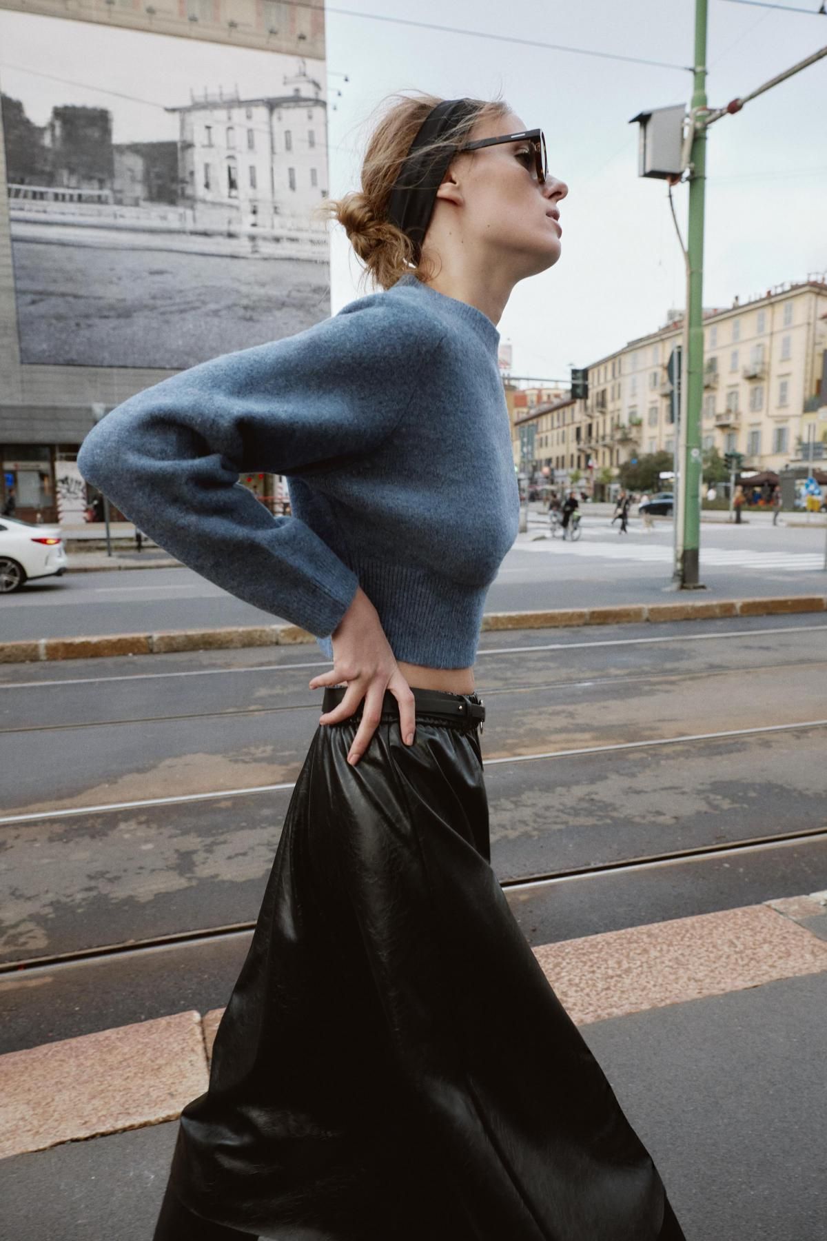 자라 소프트 라운드넥 니트 스웨터 5536/155 MID-BLUE - 상세 이미지 4