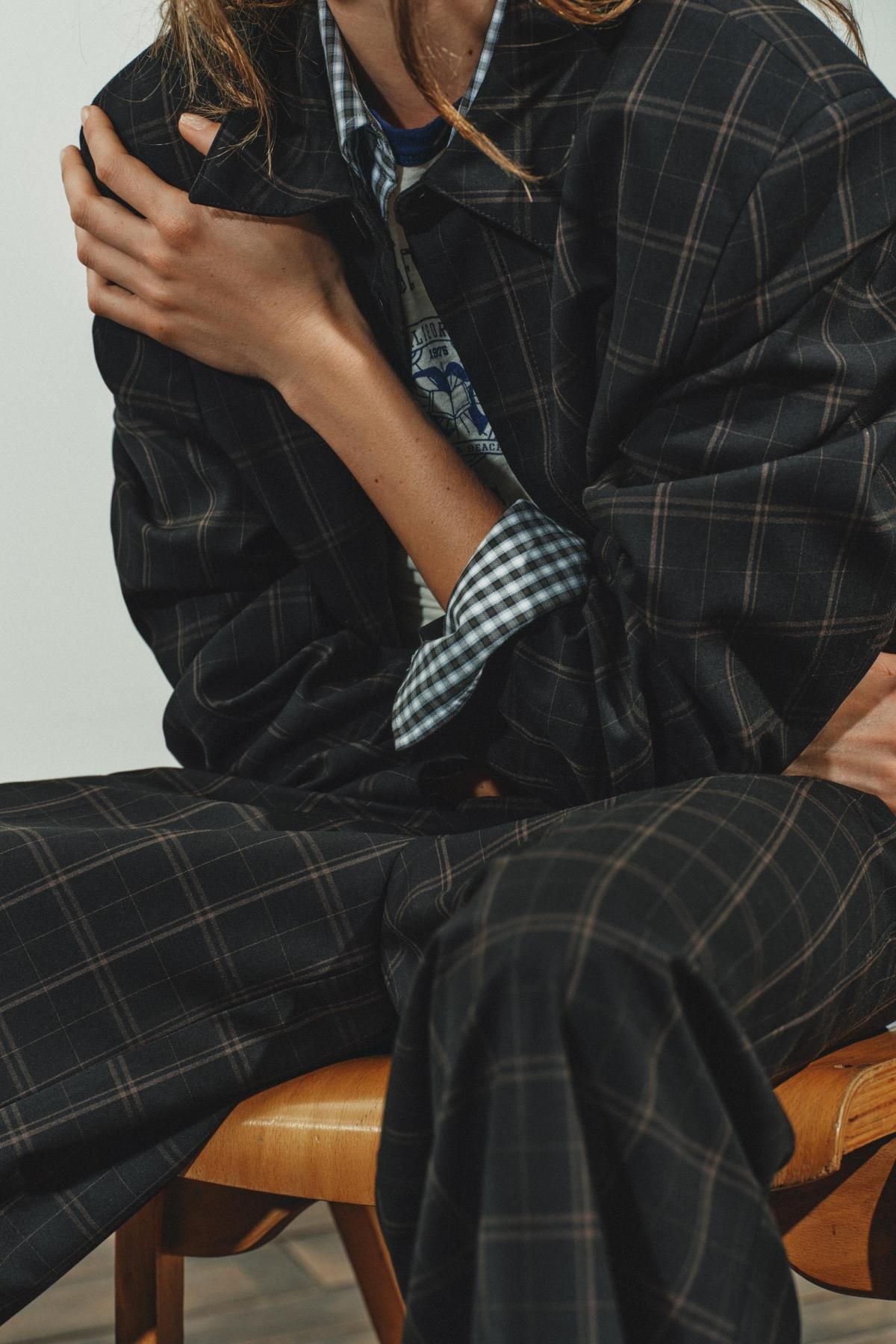 자라 테일러드 체크 숄더패드 재킷 1255/800 BLACK / BROWN - 상세 이미지 5