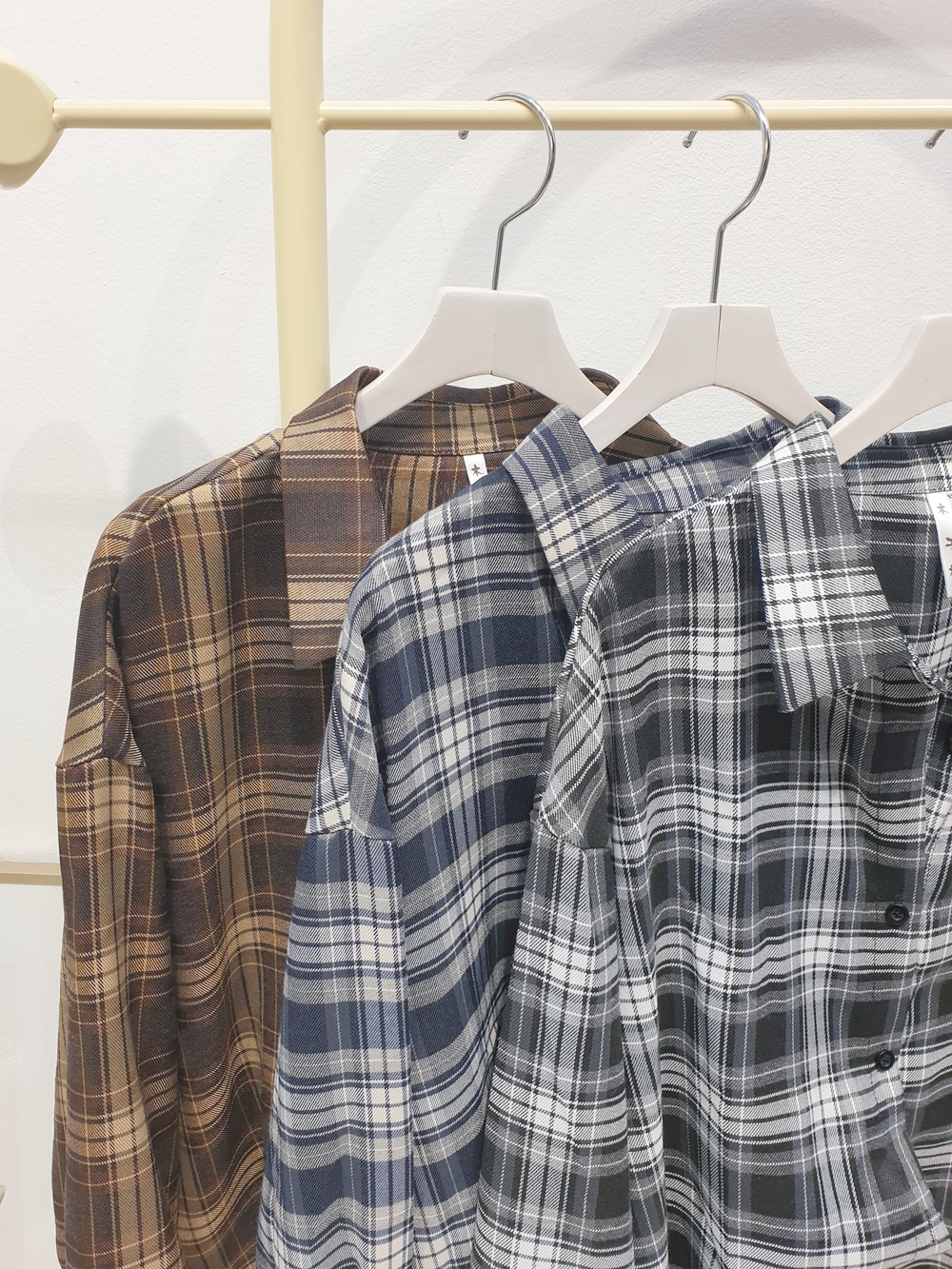 여자 데일리 체크 루즈핏 셔츠 긴팔 남방 오버핏 블라우스 - 상세 이미지 5