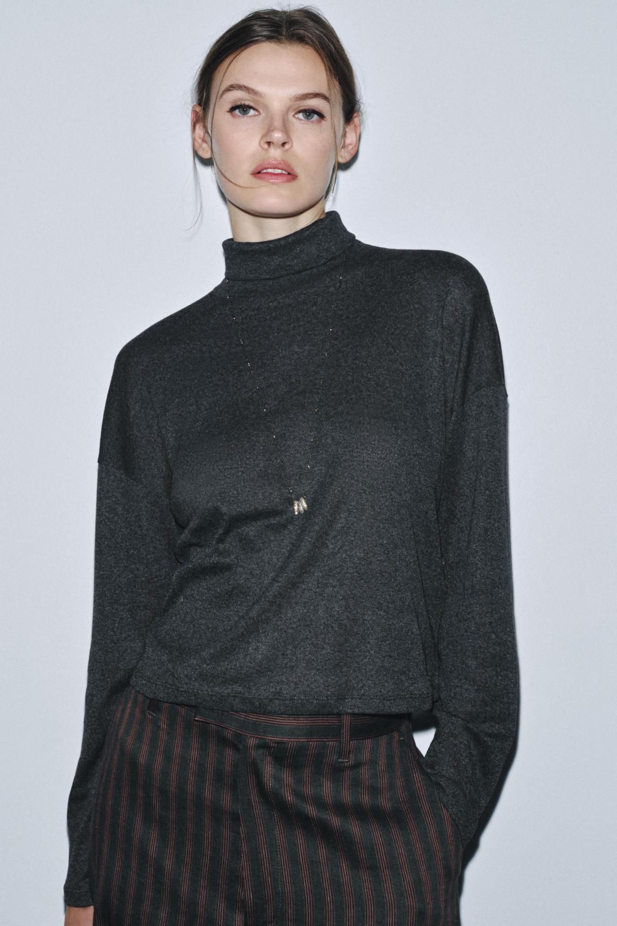 자라 베이직 하이넥 코튼 긴팔 티셔츠 5644/944 ANTHRACITE GREY - 상세 이미지 3