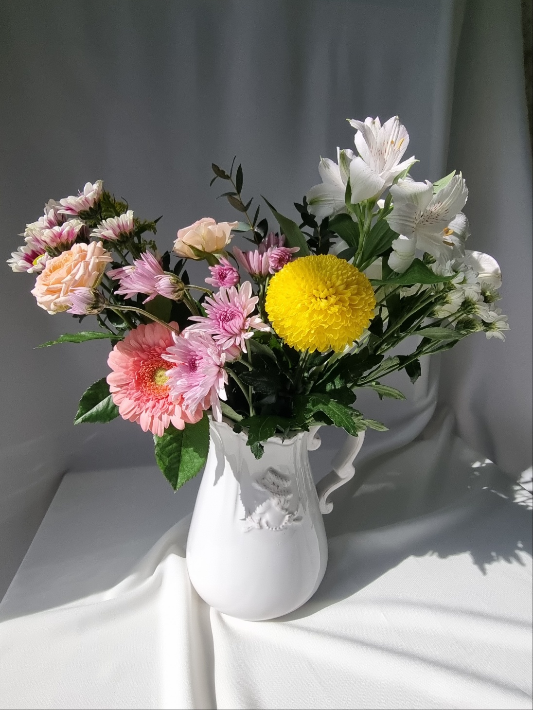 생화 정기 구독 중형 꽃다발 택배 계절꽃 생일 결혼기념일 선물 인터넷 꽃도매 라운드블루미