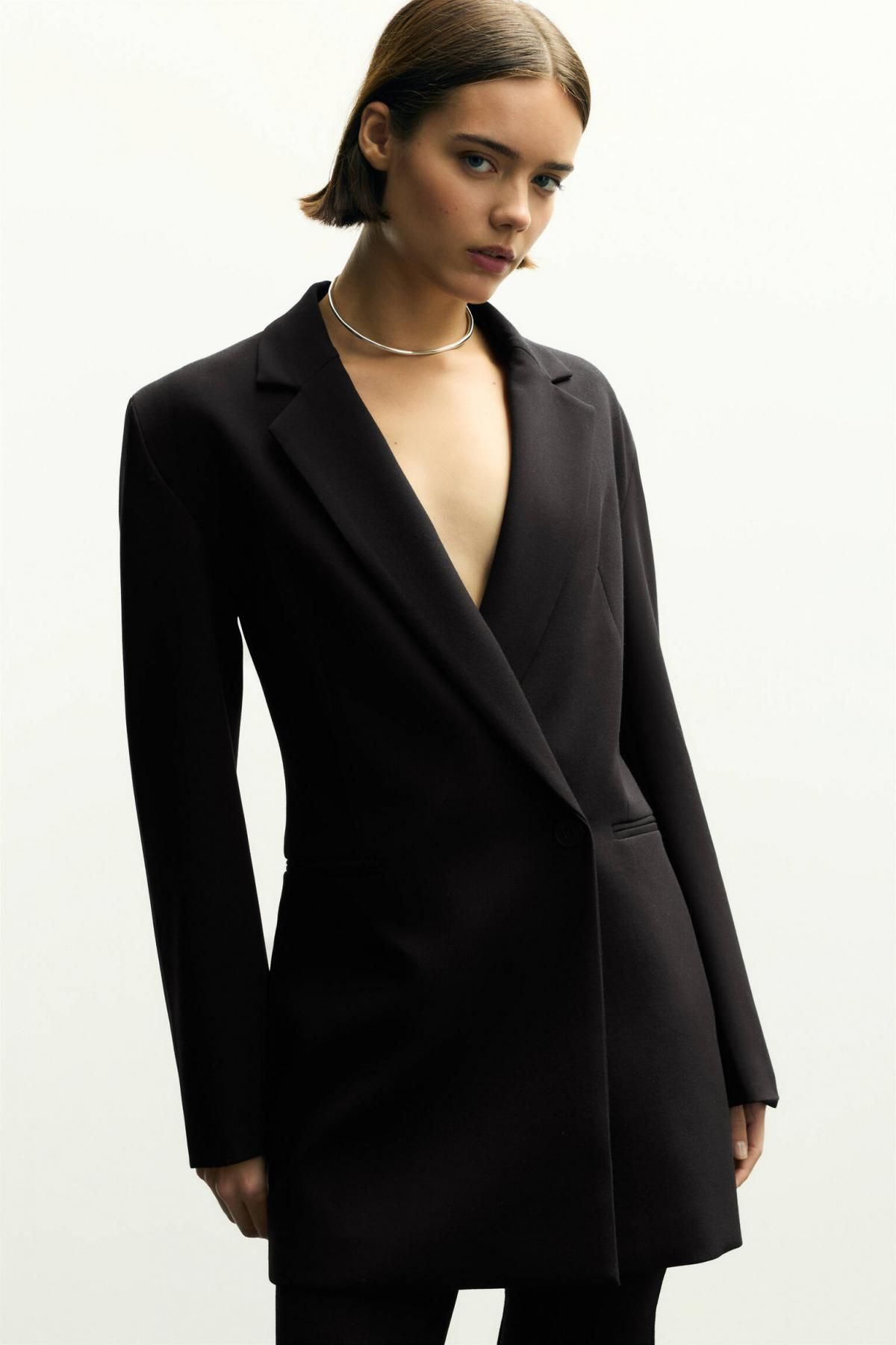 풀앤베어 테일러드 오픈백 블레이저 미니 원피스 7394/360 BLACK - 상세 이미지 3