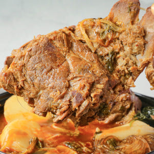 [1+1] 국내산 등뼈 뼈해장국 1kg 뼈다귀 해장국 우거지 감자탕 우거... 맛있게 먹은 솔직 후기 - 상품 이미지 1