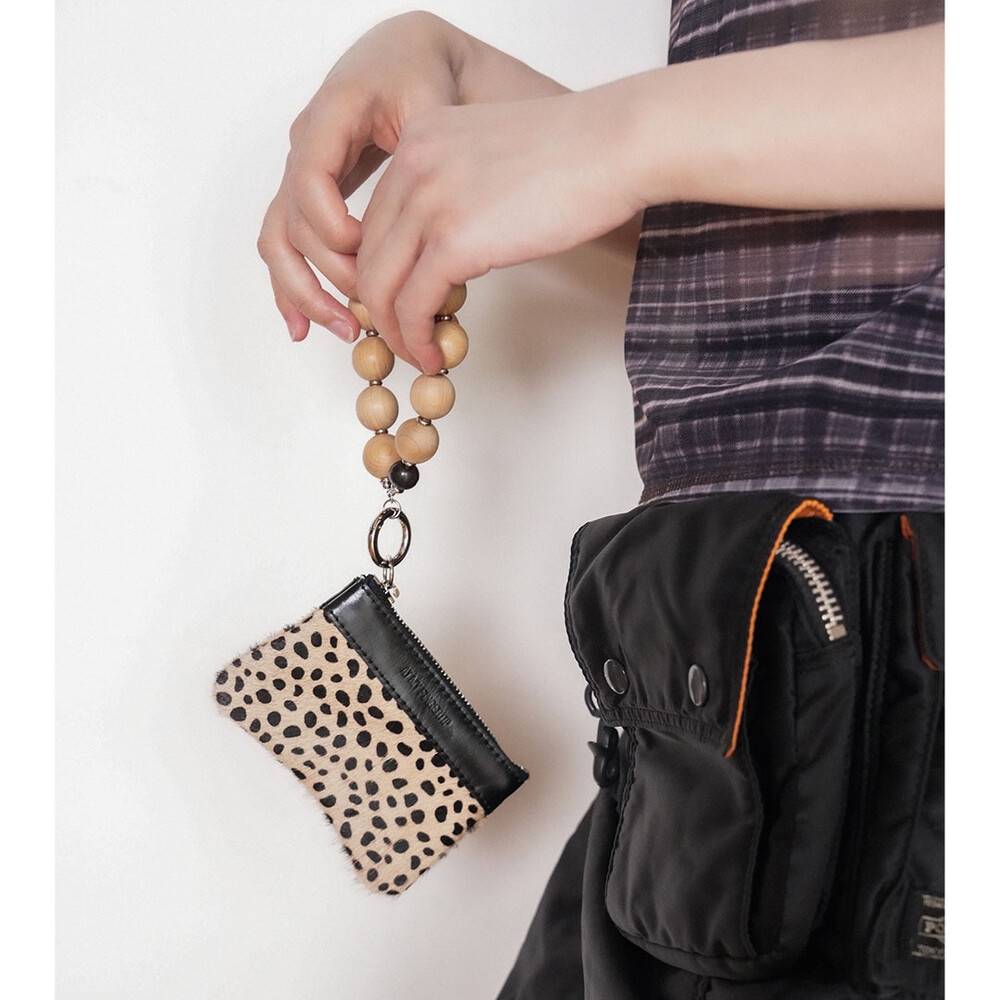 [앳마이핑거팁] Pony Hair Wallet Leo Pony (Leopard) - 상품 이미지