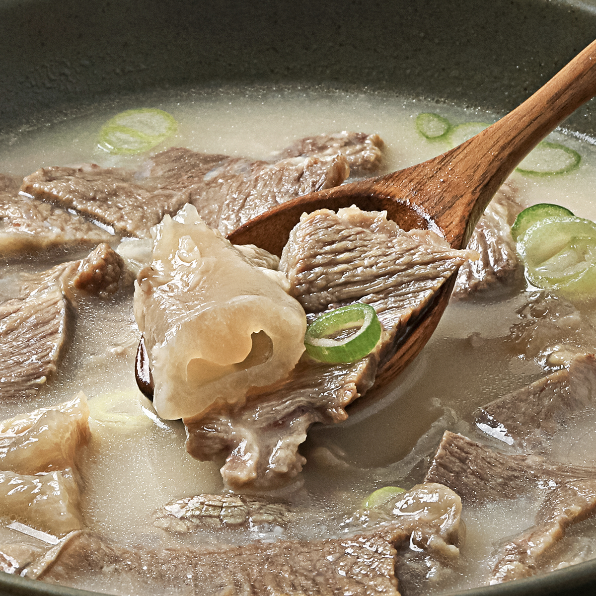 극소수 도가니탕 스지 전골 1인분 진한 한우사골 육수 가마솥 부모님 보양 소고기국 밀키트 제품 이미지