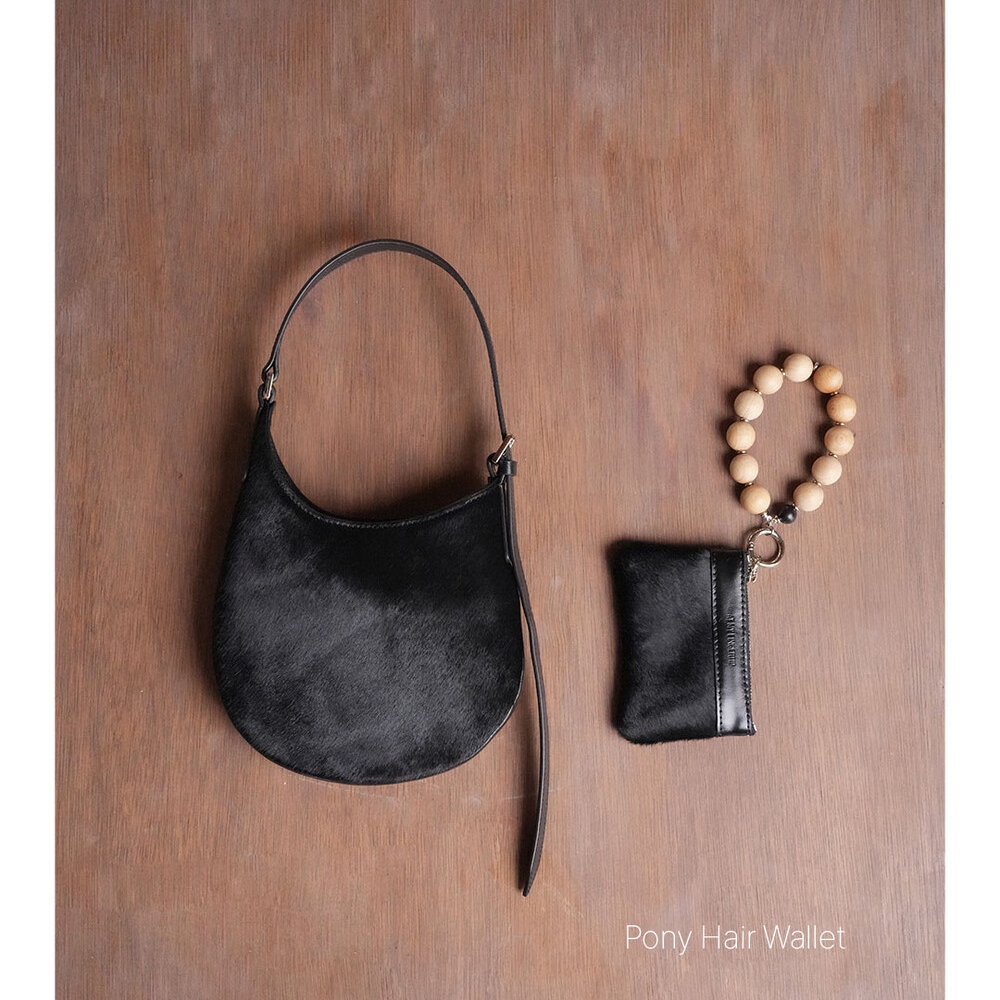 [앳마이핑거팁] Pony Hair Wallet Noir Pony (Black) - 상세 이미지 3