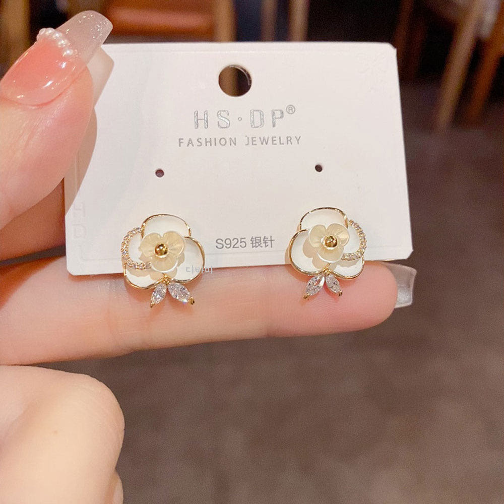 S925 동백꽃 귀걸이 14K 화이트 블랙 카멜리아 큐빅 단아한 이어링 이미지 7