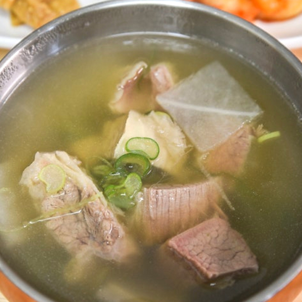 [센터합배송]고기폭탄 뼈없는 순살갈비탕 550g/고기2배 아이아침 특갈비탕 대파넣은 이미지 3