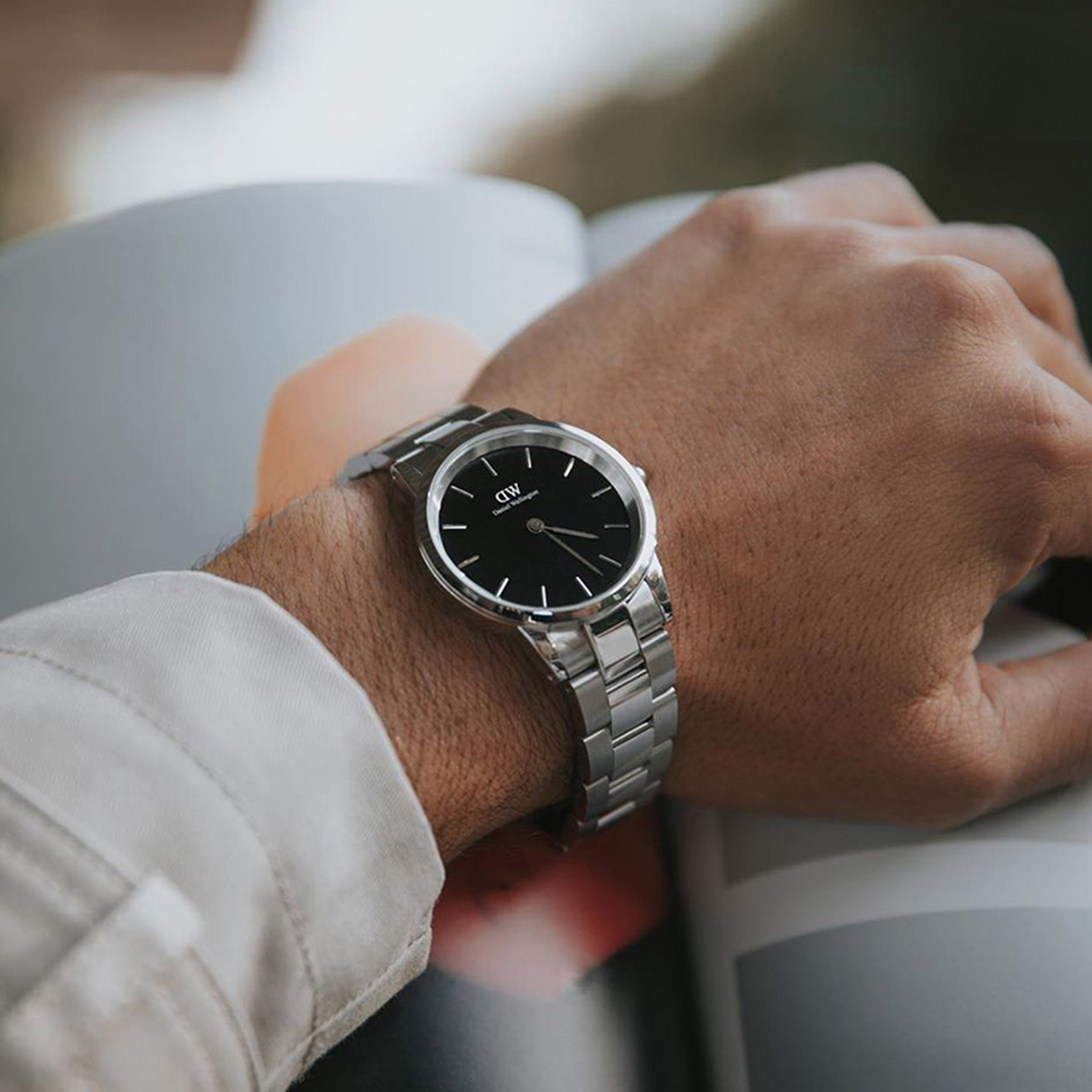 다니엘 웰링턴 ICONIC LINK 2컬러 유니섹스 메탈시계