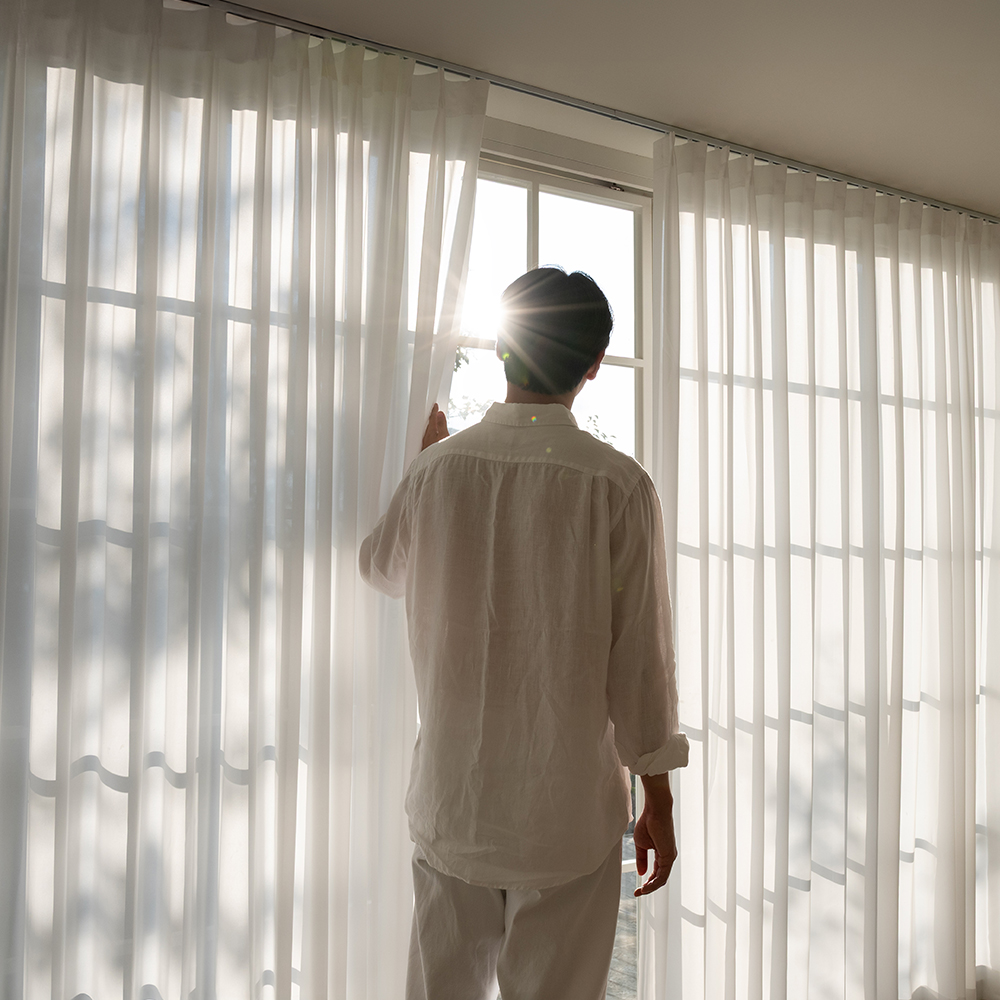 아라크네 차르르 쉬폰 속커튼 거실 안방 나비주름 형상기억 화이트 니오 50x170