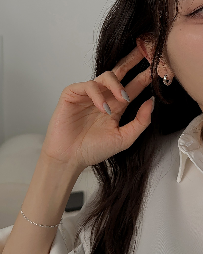 실버 925 볼드 더블 라인 엥게이지st 원터치 귀걸이 이미지 7