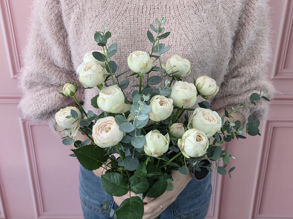 유스풀몰 맨스필드 한다발 졸업 발렌타인 꽃 생화 택배 꽃배달싼곳