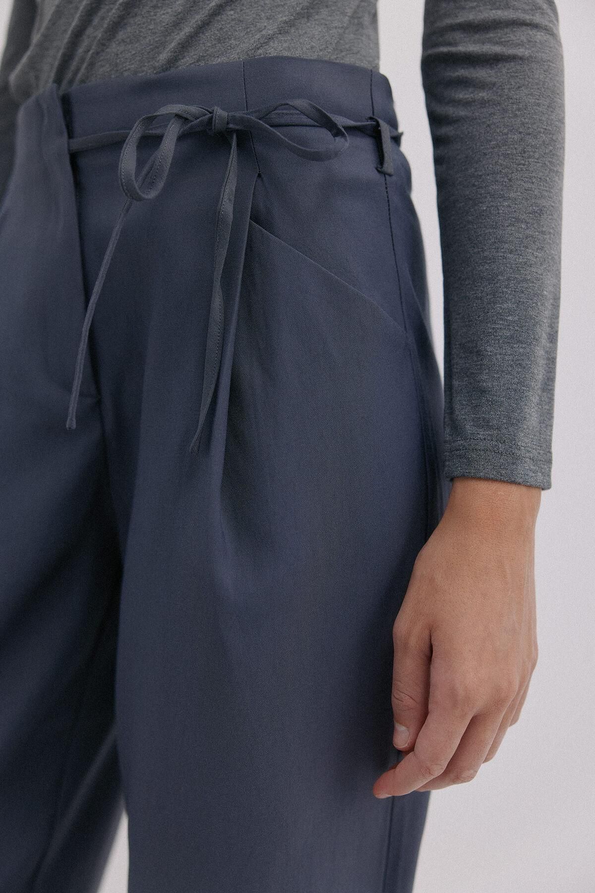 호스 인트로피아 타이 벨트 파이퍼 슬랙스 팬츠 6542831 GRIS - 상세 이미지 3