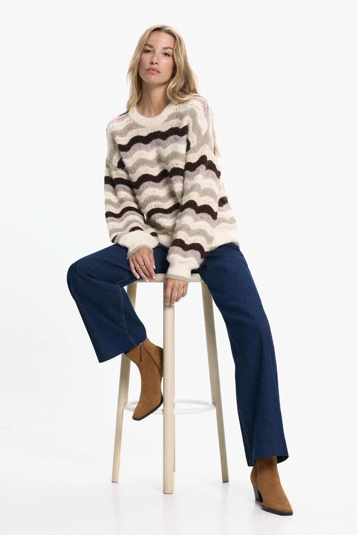 베로모다 트렌디 스트라이프 라운드넥 니트 스웨터 4132004 GRIS - 상세 이미지 2