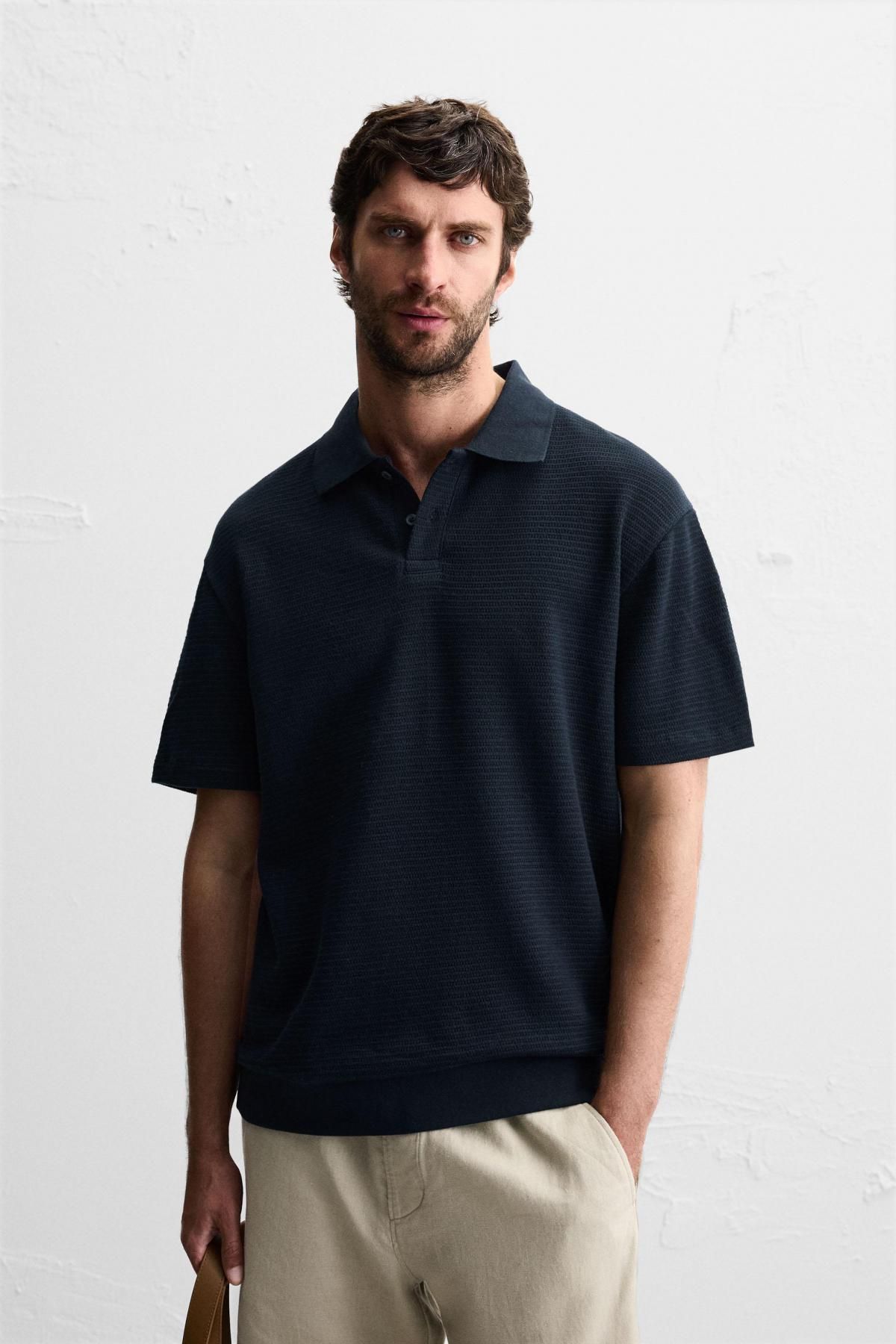 자라 미니멀 자카드 텍스처 반팔 폴로셔츠 4442/400 NAVY BLUE - 상세 이미지 3