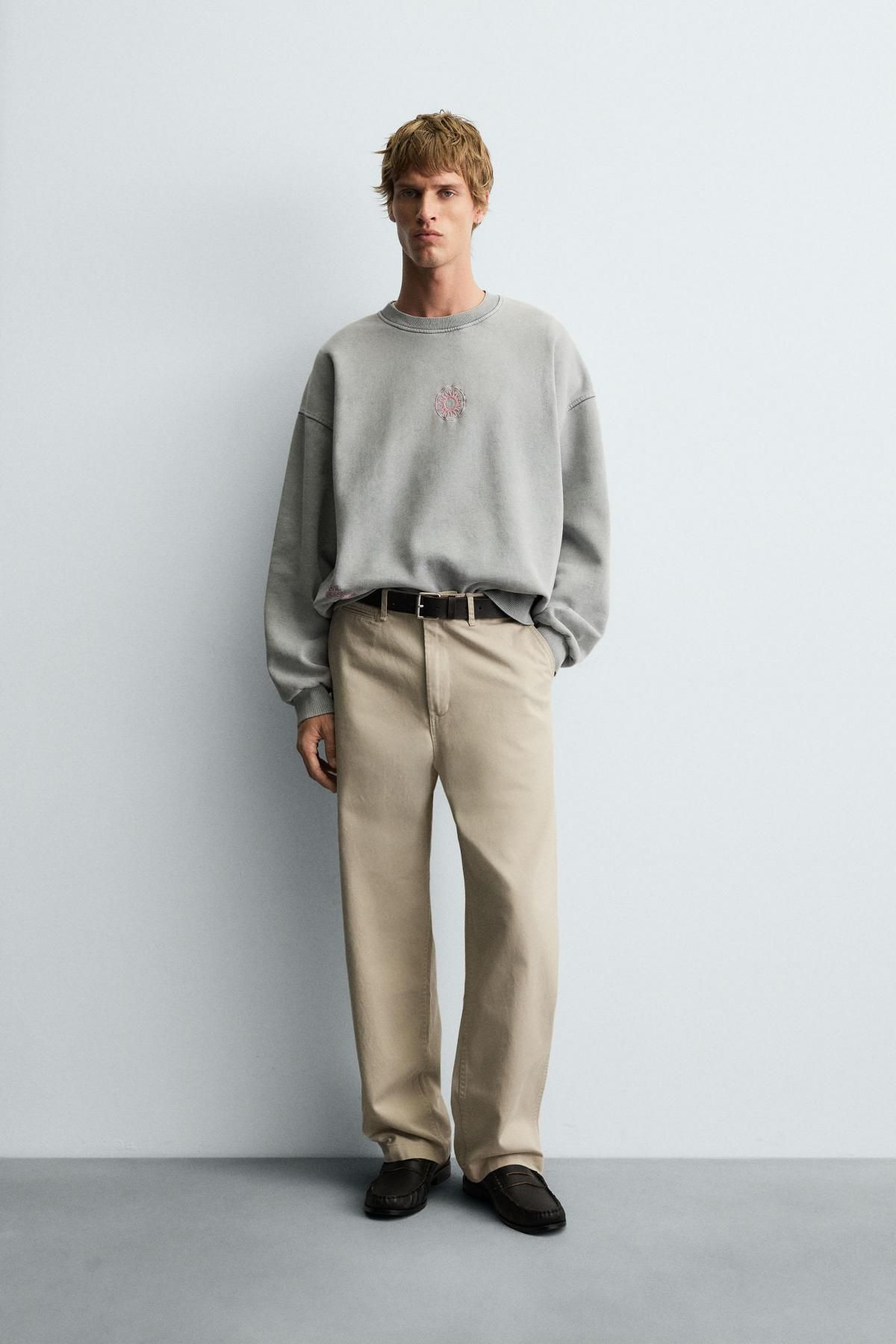 자라 워시드 라운드핏 테크니컬 긴팔 스웻셔츠 9144/307 LIGHT GREY - 상세 이미지 2