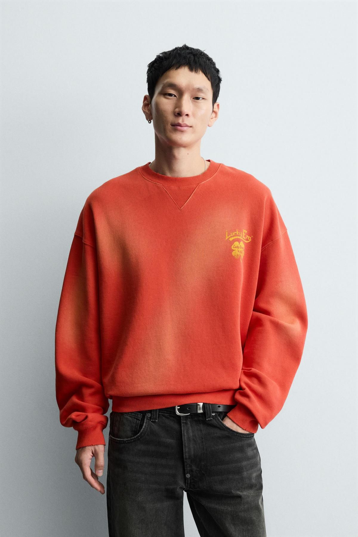 자라 스프레이 프린트 오버핏 스웨트셔츠 6224/544 RED - 상세 이미지 3