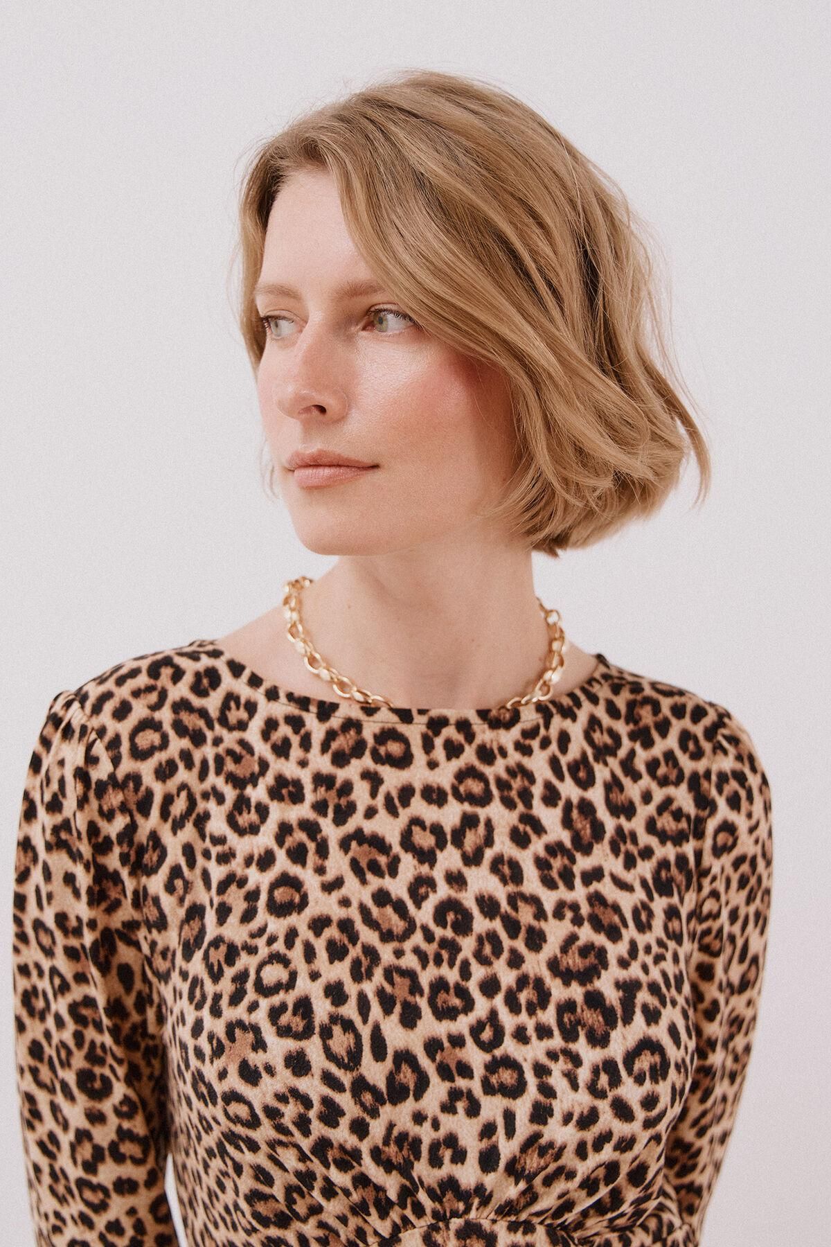 꼬르떼피엘 애니멀 프린트 미디 플레어 원피스 5202675 ESTAMPADO BEIGE - 상세 이미지 4