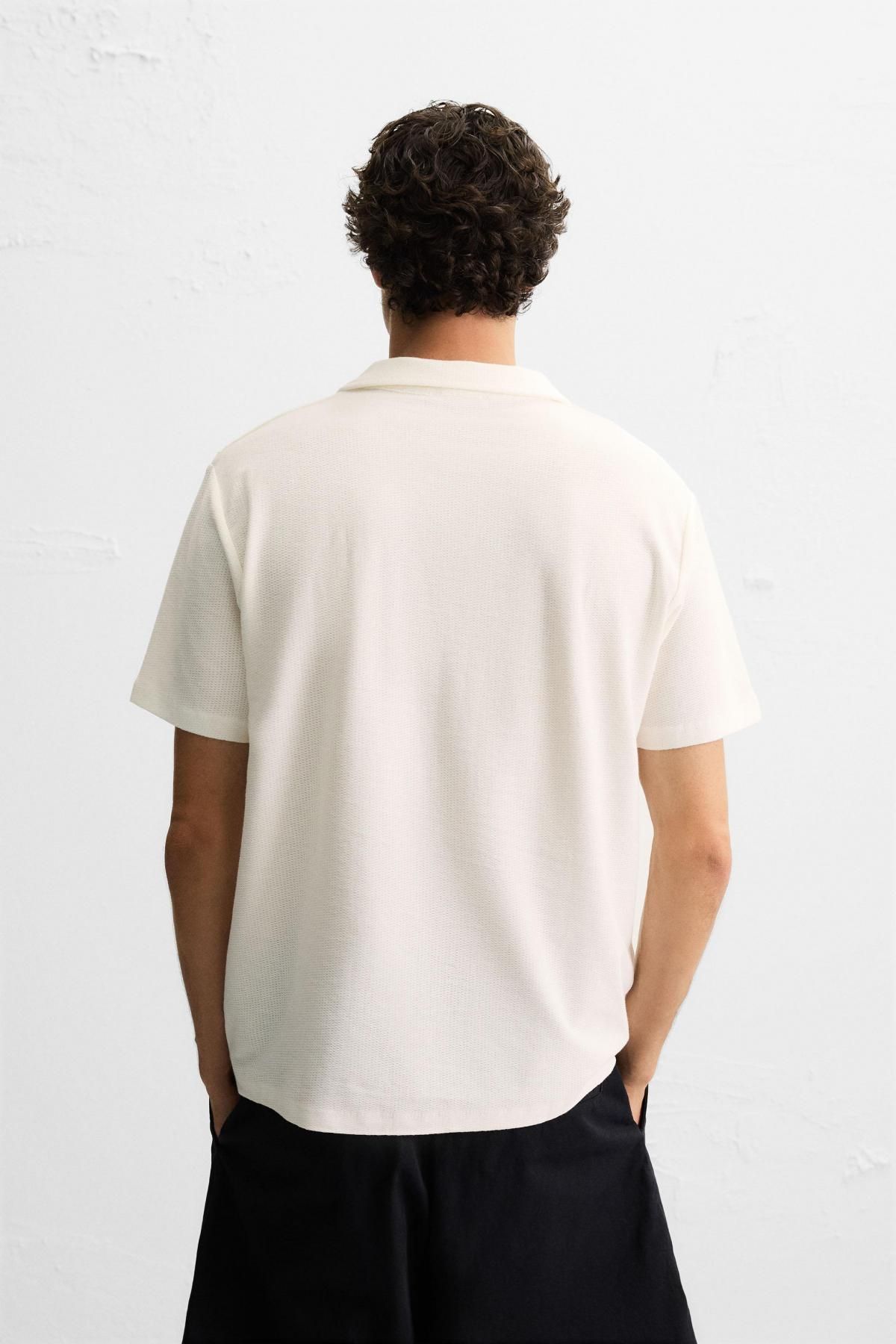 자라 아이보리 텍스처 레귤러핏 반팔 폴로셔츠 5372/301 OYSTER-WHITE - 상세 이미지 4