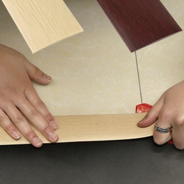 접착식 pvc 보수 몰딩 스틱형 걸레받이 몰딩 문틀 틈새 바닥