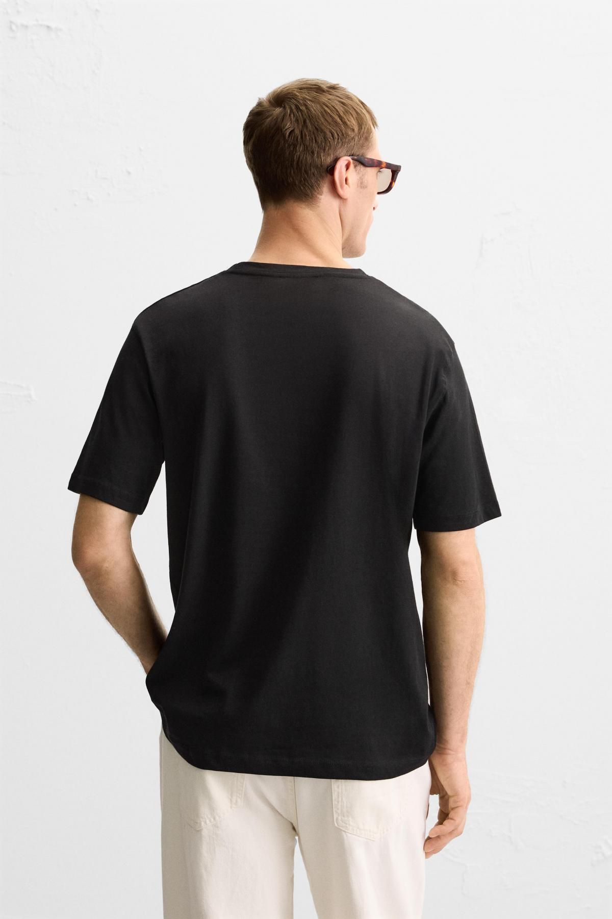 자라 베이직 미디엄웨이트 라운드 반팔 티셔츠 1887/470 BLACK - 상세 이미지 4