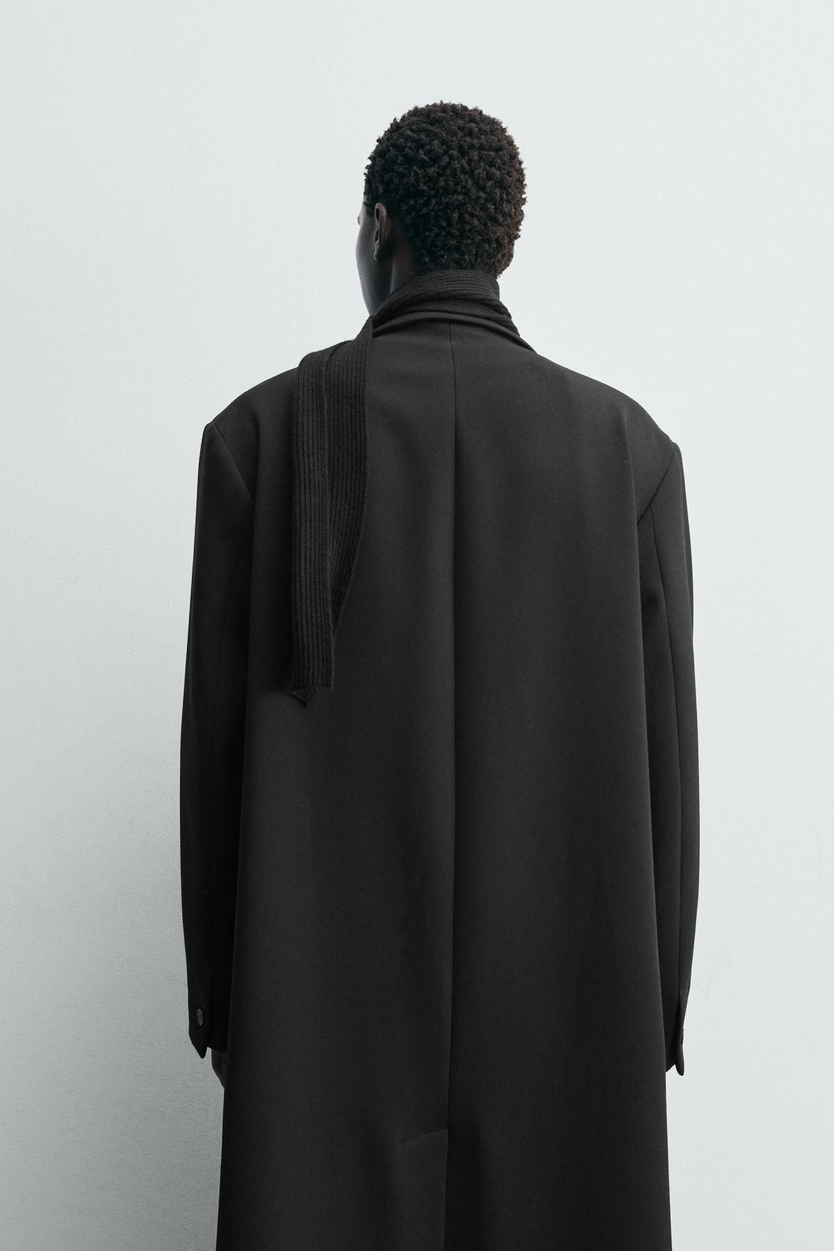 자라 더블브레스트 릴랙스핏 코트 블랙 6613/331 BLACK - 상세 이미지 4