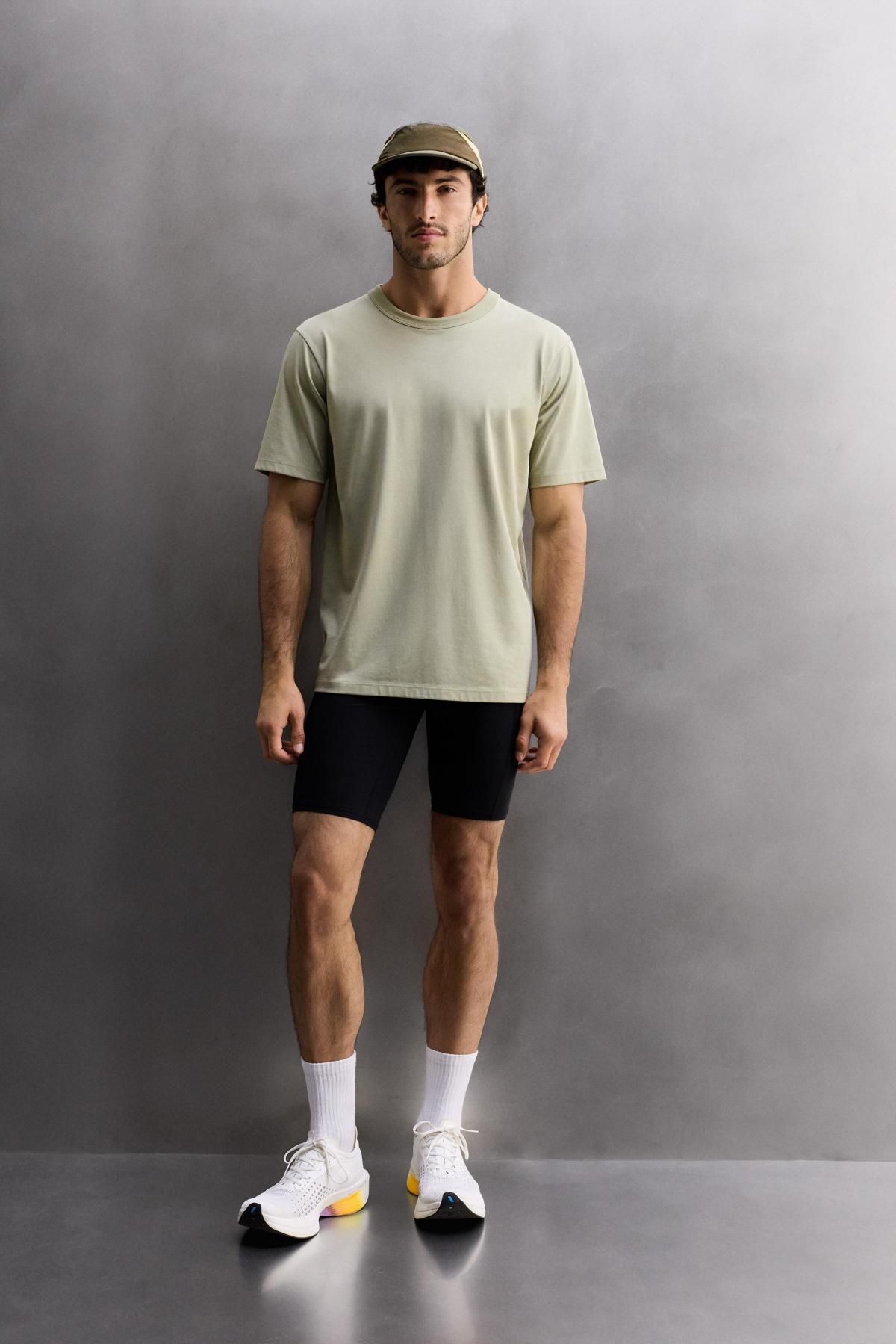 자라 테크니컬 릴랙스핏 반팔 트레이닝 티셔츠 4274/400 GREY GREEN - 상세 이미지 2