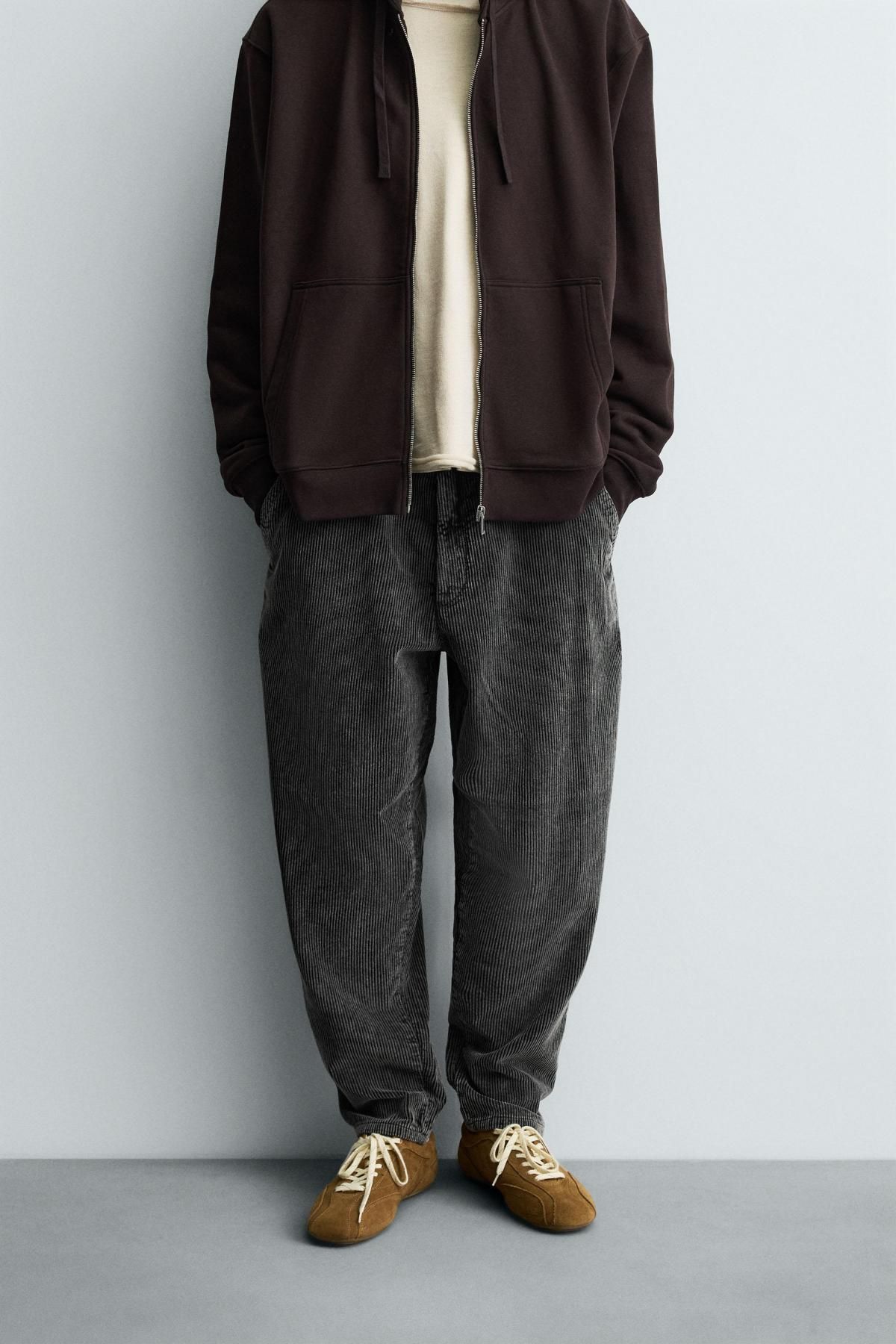 자라 코듀로이 캐롯핏 배기 팬츠 4302/305 DARK GREY - 상품 이미지