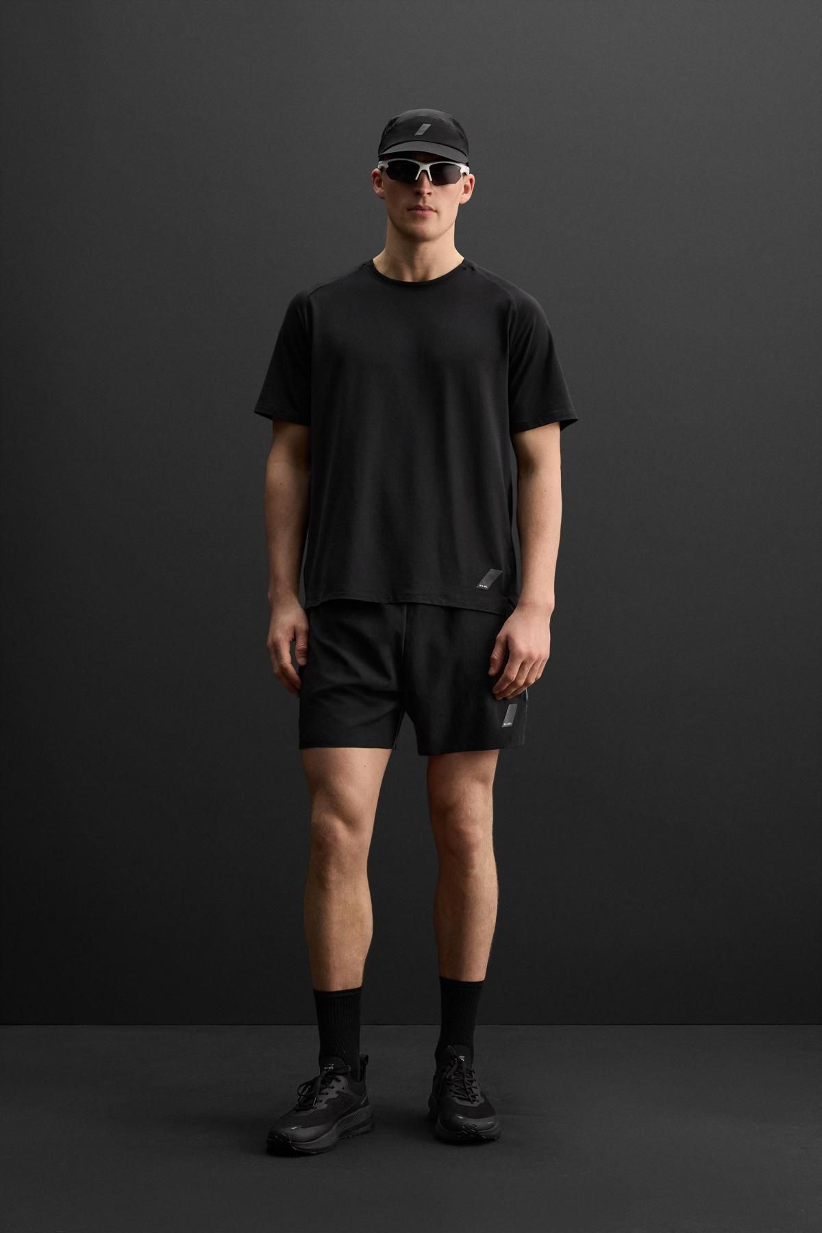 자라 텍스처 트레이닝 티셔츠 4387/402 BLACK - 상세 이미지 2