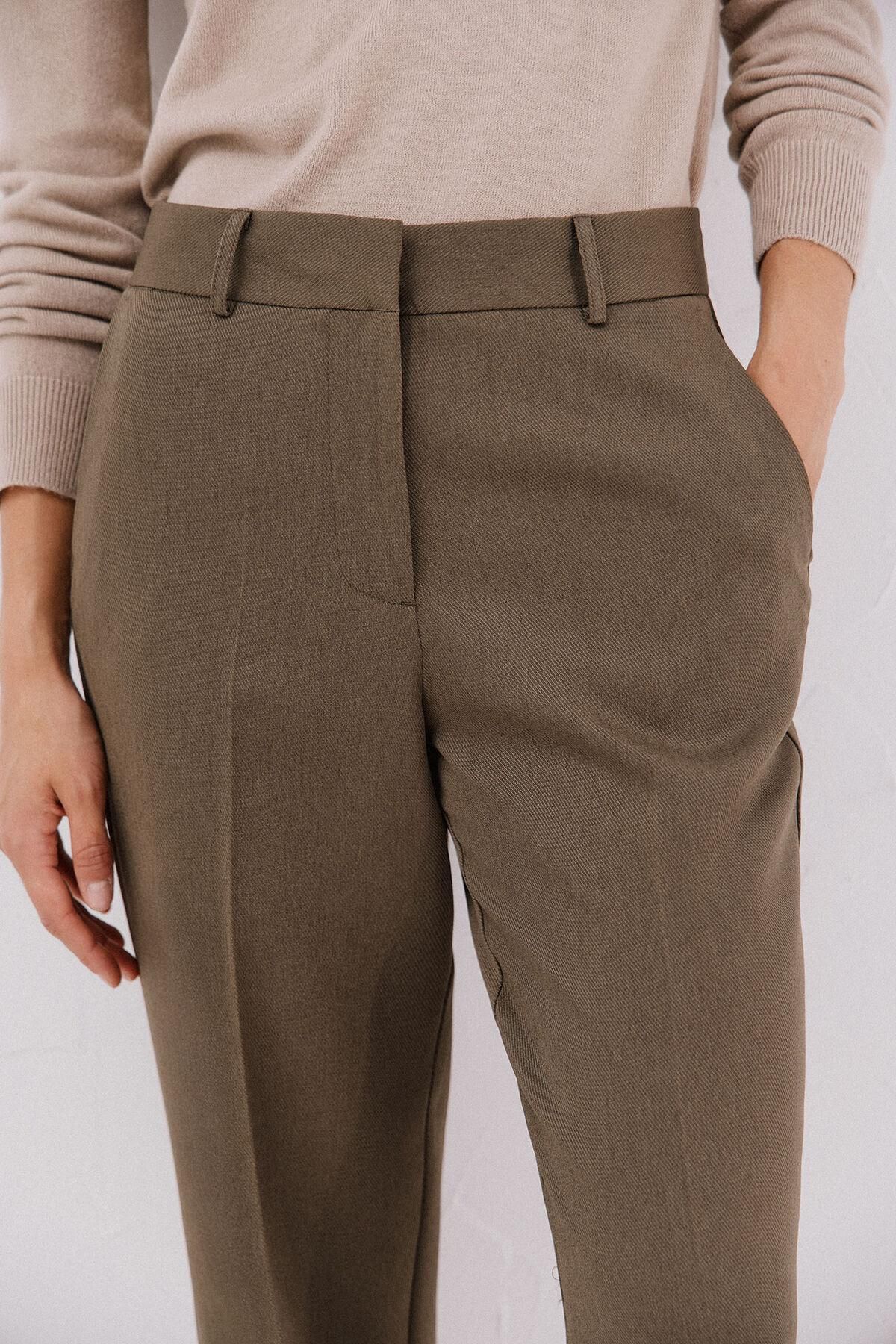 꼬르떼피엘 클래식 플레어 슬랙스 팬츠 8292552 KAKI - 상세 이미지 3