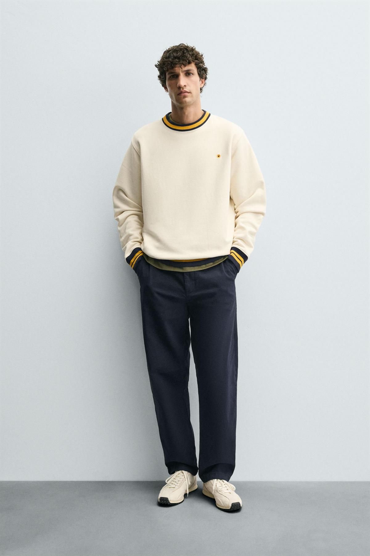 자라 네이비 테크니컬 스트레이트핏 치노 팬츠 2342/302 NAVY BLUE - 상세 이미지 2