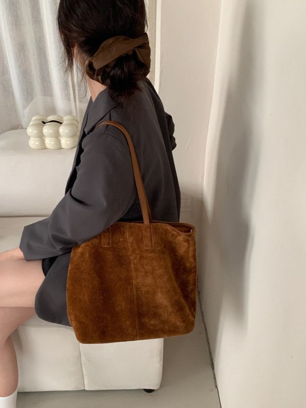 여성용 부드러운 천연소가죽 스웨이드 쇼퍼백 넉넉한 수납 데일리 출근룩 대용량 숄더백 - 상세 이미지 2