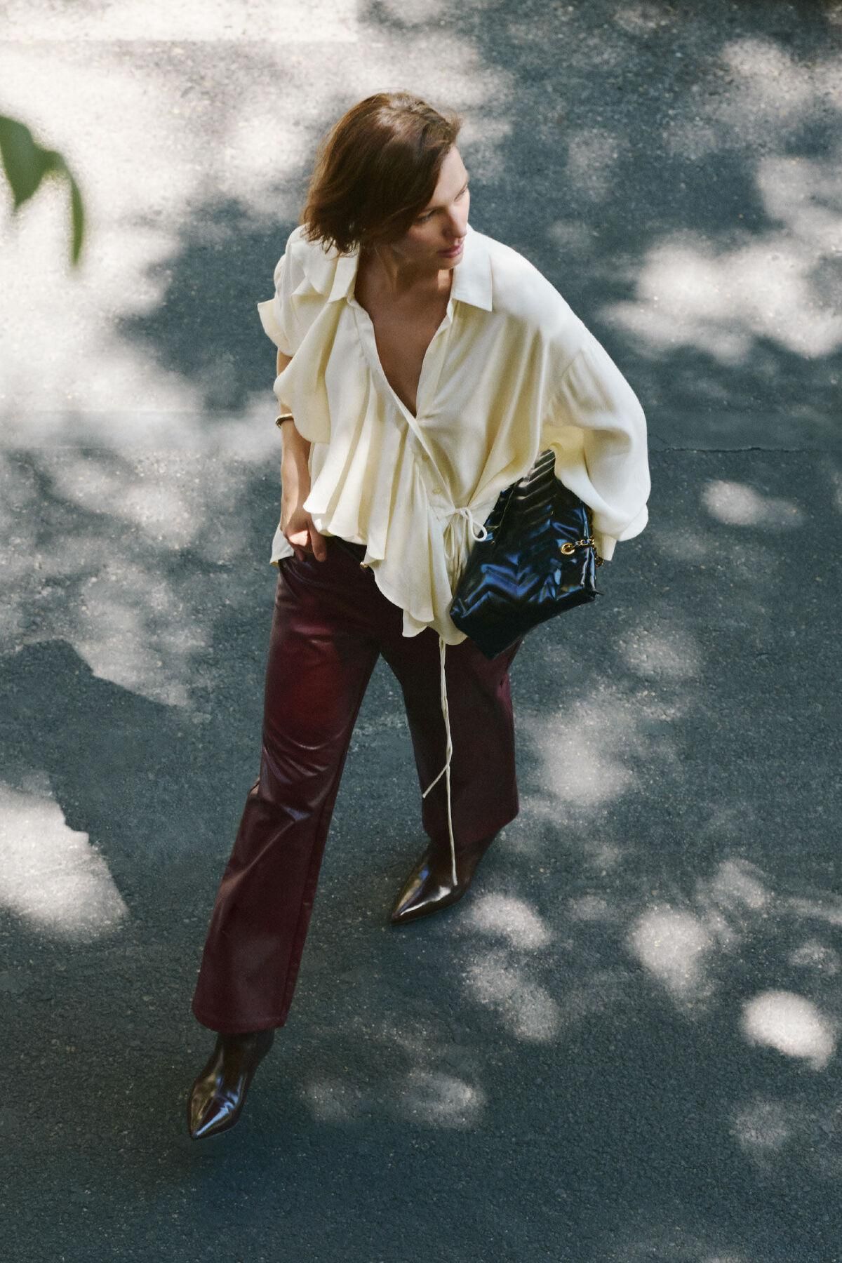 꼬르떼피엘 페이크 레더 스트레이트핏 팬츠 8292561 VINO - 상세 이미지 5