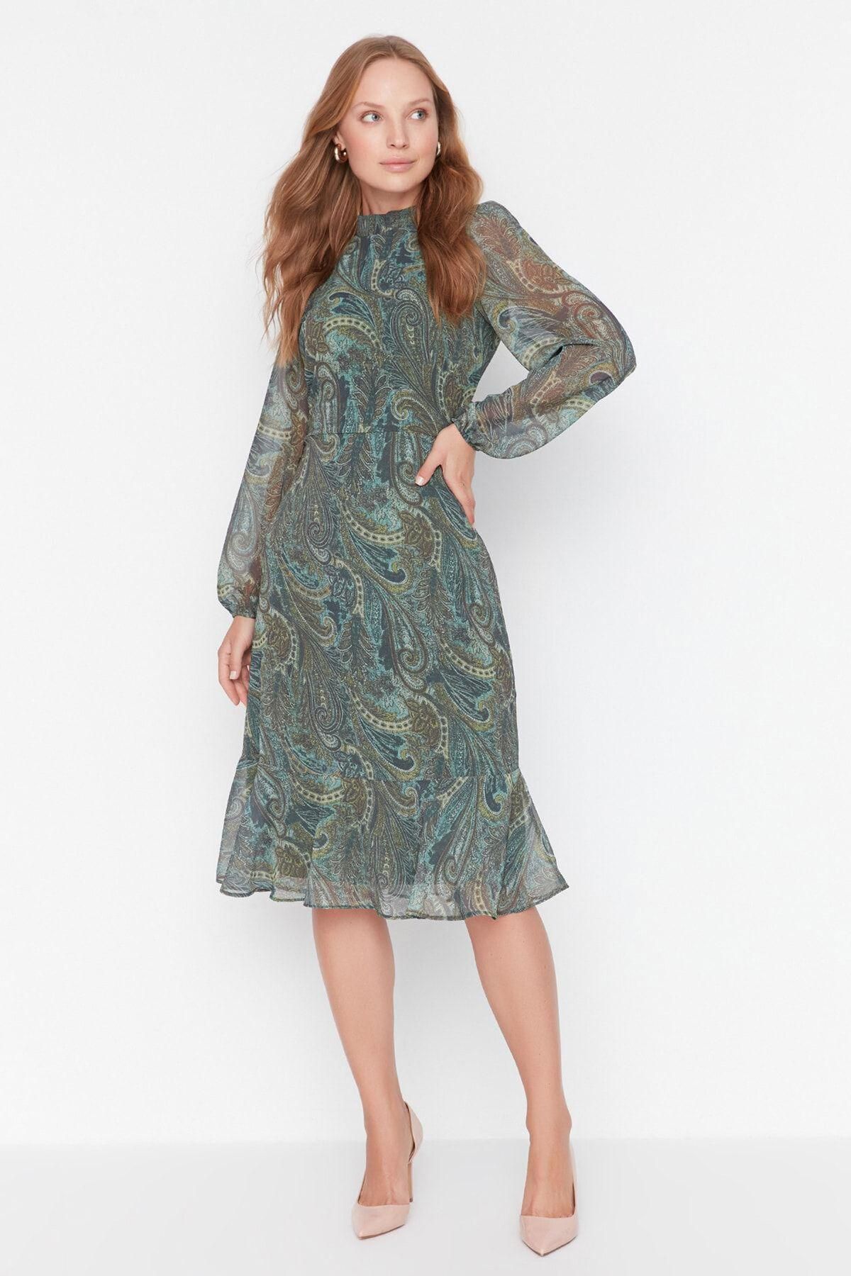 트렌디올 페이즐리 쉬폰 플레어 미디 원피스 9122128 VERDE - 상세 이미지 2